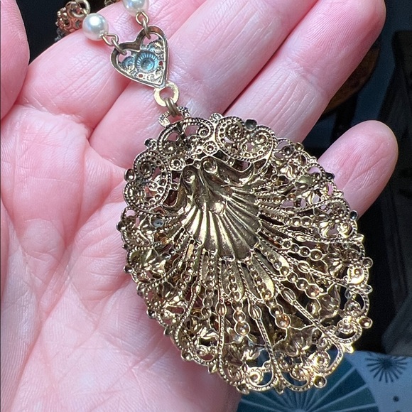 Vintage Mid Century West German Filigree Green Porphyry Slag Glass Necklace - Picture 4 of 12